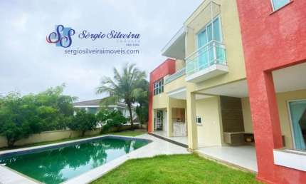 Casa no Alphaville Fortaleza, com 4 suítes, piscina com hidro, varanda gourmet.