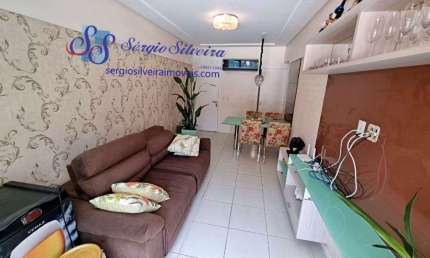 Apartamento finamente mobiliado no Porto das Dunas, lazer completo.