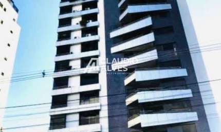 APARTAMENTO MOBILIADO COM 4 SUÍTES E VARANDA GOURMET