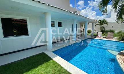 CASA DE ALTO PADRÃO COM 4 SUÍTES PISCINA E ÁREA GOURMET COMPLETA