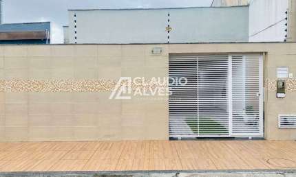 Casa com 4 quartos à venda na Rua Paraguai, Caseb, Feira de Santana