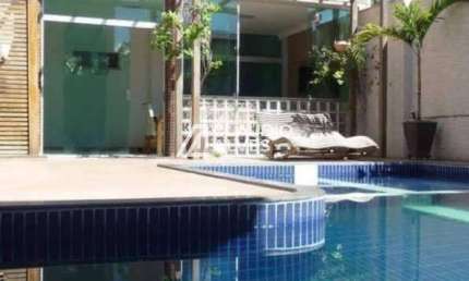 CASA DE ALTO PADRÃO COM 5 SUÍTES PISCINA ÁREA GOURMET E ACADEMIA PRIVATIVA