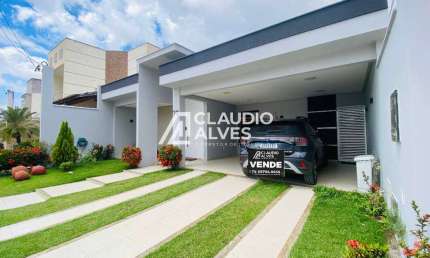 CASA COM 3 QUARTOS SENDO 1 SUÍTE COM CLOSET E ÁREA GOURMET EM CONDOMÍNIO