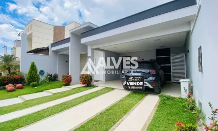 CASA COM 3 QUARTOS SENDO 1 SUÍTE COM CLOSET E ÁREA GOURMET EM CONDOMÍNIO