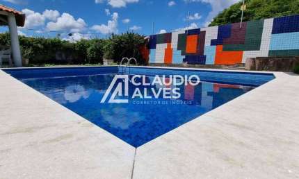 CASA COM 4 QUARTOS SENDO 2 SUÍTES NO BAIRRO MOCHILA COM 1.481,20M2 DE ÁREA