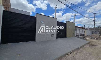 CASA COM 2 QUARTOS PRONTA PARA MORAR NO BAIRRO CONCEIÇÃO
