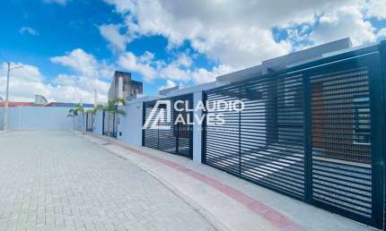 CASA COM 3 QUARTOS SENDO 1 SUÍTE  E ÁREA GOURMET NO BAIRRO SIM