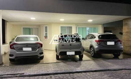 CASA COM 3 QUARTOS SENDO 1 SUÍTE EM CONDOMÍNIO NO BAIRRO SANTA MÔNICA 2