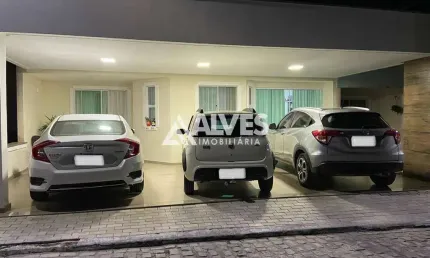 CASA COM 3 QUARTOS SENDO 1 SUÍTE EM CONDOMÍNIO NO BAIRRO SANTA MÔNICA 2