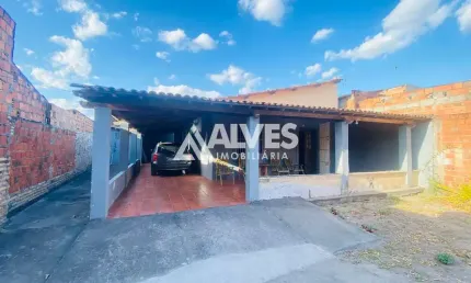 Casa com 3 quartos à venda na Rua Sérgio de Carvalho, Parque Ipê, Feira de Santana