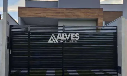 CASA COM 2 QUARTOS SENDO 1 SUÍTE NO BAIRRO PAPAGAIO