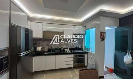 CASA MOBILIADA COM 3 QUARTOS SENDO 2 SUÍTES NA REGIAO DA AV. FRAGA MAIA