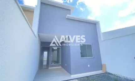 CASA COM 2 QUARTOS SENDO 1 SUÍTE COM ESPAÇO GOURMET NO BAIRRO MANGABEIRA