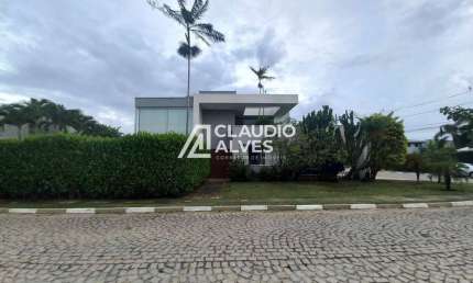 CASA DE ALTO PADRÃO COM 4 SUÍTES PISCINA E ÁREA GOURMET COMPLETA