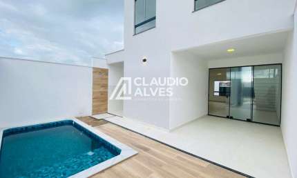 CASA COM 3 QUARTOS SENDO 1 SUÍTE PISCINA E ESPAÇO GOURMET