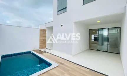 CASA COM 3 QUARTOS SENDO 1 SUÍTE PISCINA E ESPAÇO GOURMET