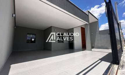 CASA COM 2 QUARTOS EM RUA COMERCIAL NA REGIÃO DA AV. FRAGA MAIA