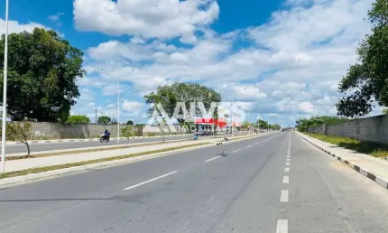 TERRENO COMERCIAL COM 5.250M2 NA AV. FRANCISCO FRAGA MAIA