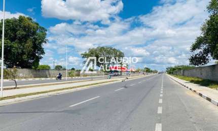 TERRENO COMERCIAL COM 5.250M2 NA AV. FRANCISCO FRAGA MAIA