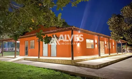 CASA DE CAMPO COM 2 QUARTOS E  ÁREA DE LAZER COMPLETA