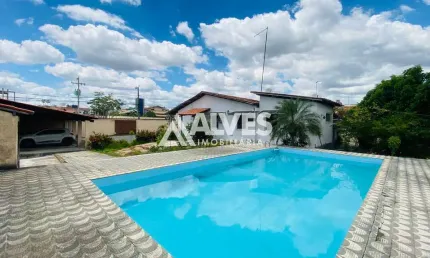 CASA COM 1.320 M2 DE ÁREA SÃO 4 QURTOS SENDO 2 SUÍTES PISCINA  ÁREA GOURMET