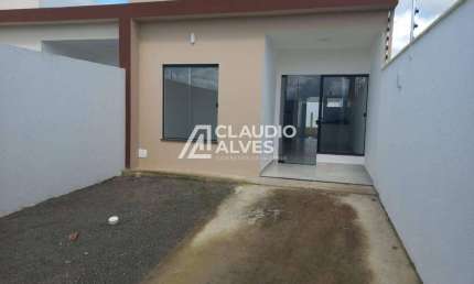 CASA COM 2 QUARTOS SENDO 1 SUÍTE PX. A UPA DA MANGABEIRA