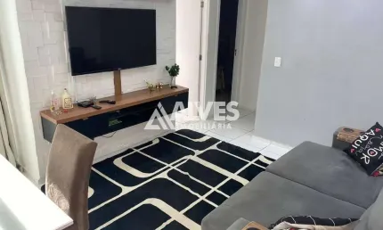 APARTAMENTO MOBILIADO COM 2 QUARTOS E VARANDA NO BAIRRO SIM