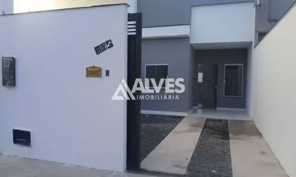 Casa com 2 quartos sendo 1 suíte com escritura grátis
