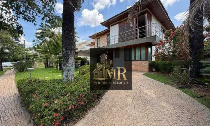 Linda e aconchegante Casa no Condomínio Alphaville Campinas à venda.  Arquitetura de JANNINI SAGARRA ARQUITETURA, Paisagismo do renomado MARCELONOVAES