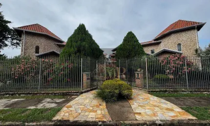 Parque taquaral, em campinas/sp - casa ampla e espaçosa para locação.  piso superior:  3 dormitórios (suítes) reversíveis. 439,90 de área construída.