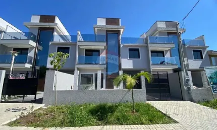 Sobrado com 3 quartos e 5 banheiros à venda, 188 m²
