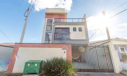 Casa com 3 quartos para alugar no Xaxim, Curitiba 