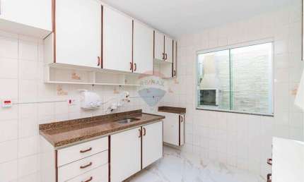 Excelente Sobrado para Locação no Alto Boqueirão em condominio fechado