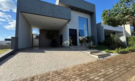 Linda Casa no Condominio Safira, à 5 minutos do centro da cidade