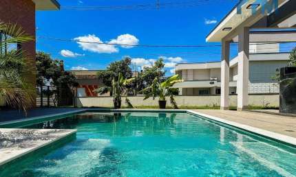 Casa em conceito em U, localizada no exclusivo Condomínio Terras de Mont Serrat, em Salto!