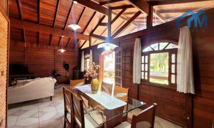 Casa Espaçosa e Completa em Condomínio Fechado – Lazer e Conforto para Sua Família!