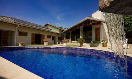 Casa no Jardim Paraiso II em Itu/SP com suíte master com hidromagessagem, 2 suites e mais 2 quartos auxiliares, area gourmet com piscina aquecida