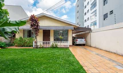Casa com 4 quartos à venda na Rua Arthur Mohr, 444, Portão, Curitiba