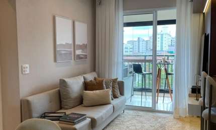 Apartamento decorado para venda com 63 metros quadrados com 2 quartos em Marapé - Santos - SP