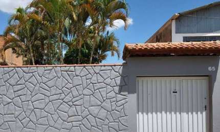 Casa com 3 dormitórios à venda, 196 m² por R$ 575.000,00 - Fátima III - Pouso Alegre/MG