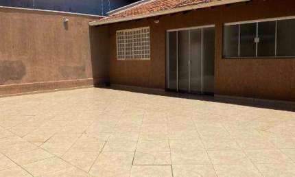 Casa com 3 dormitórios à venda, 260 m² por R$ 890.000,00 - Foch I - Pouso Alegre/MG