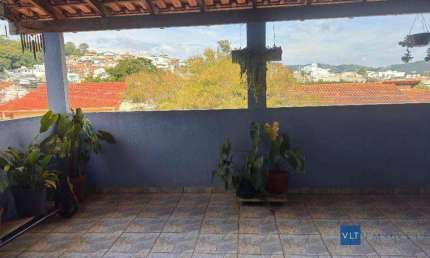 Casa com 3 dormitórios à venda, 240 m² por R$ 580.000,00 - Santa Clara - Pouso Alegre/MG