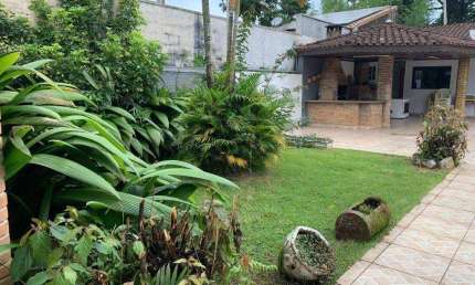 Casa com 3 dormitórios à venda, 100 m² por R$ 640.000,00 - Massaguaçu - Caraguatatuba/SP