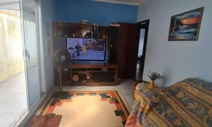 Casa com 3 dormitórios à venda, 250 m² por R$ 350.000,00 - Morumbi - Pouso Alegre/MG