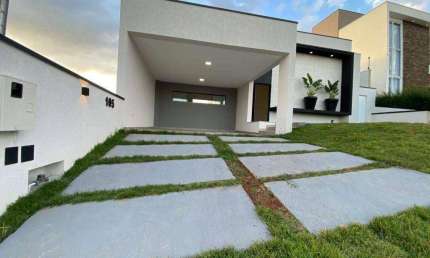 Casa com 3 dormitórios à venda, 150 m² por R$ 1.100.000,00 - Las Palmas - Pouso Alegre/MG