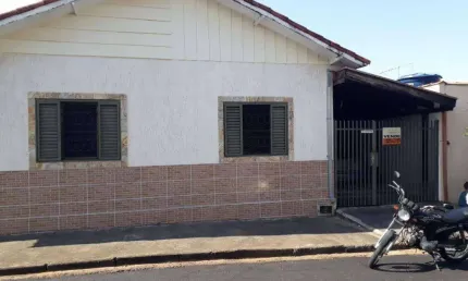 Casa com 3 dormitórios à venda, 156 m² por R$ 450.000,00 - Jardim América - Pouso Alegre/MG