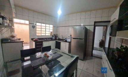 Casa com 2 dormitórios à venda, 100 m² por R$ 300.000,00 - Árvore Grande - Pouso Alegre/MG