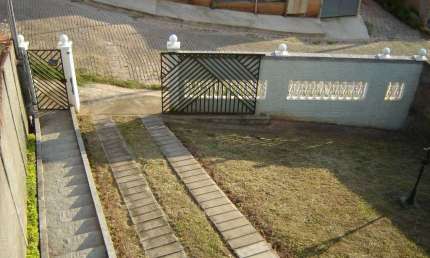 Casa com 3 dormitórios à venda, 318 m² por R$ 880.000,00 - Centro - Caxambu/MG