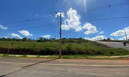 Terreno à venda, 300 m² por R$ 300.000 - Chaves - Pouso Alegre/MG