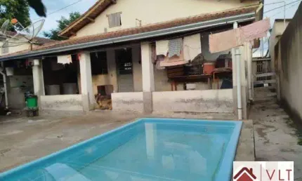 Casa com 3 dormitórios à venda, 242 m² por R$ 310.000 - Cajurú - Pouso Alegre/MG